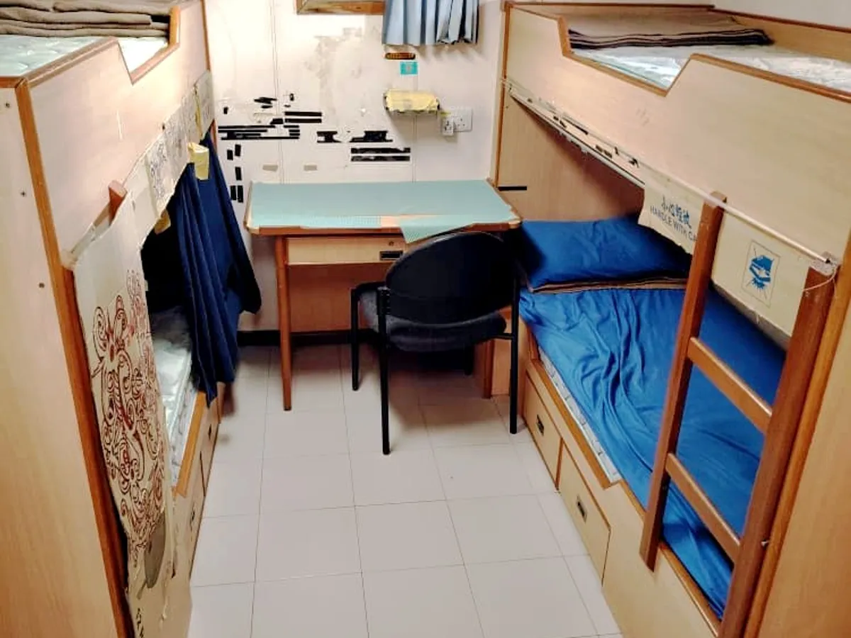 Tàu đổ bộ, chở hàng để bán