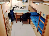 Tàu đổ bộ, chở hàng để bán