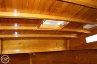 Tàu chế biến cá để bán