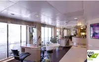 Tàu du lịch để bán