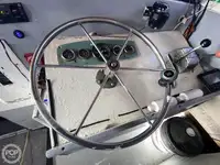 Tàu kéo lưới để bán