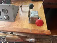 Tàu kéo lưới để bán
