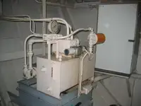 Tàu du lịch để bán