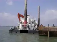 Tàu nạo vét để bán