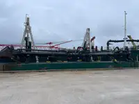 Tàu nạo vét để bán