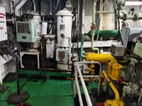 Tàu container để bán