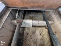 Tàu chở khách và hàng hóa để bán