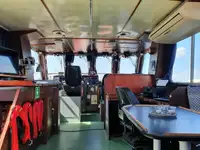Tàu khảo sát để bán