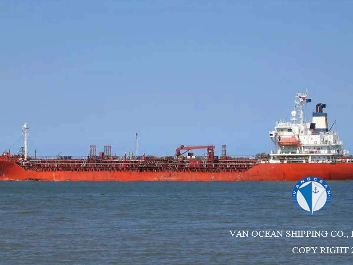 Tàu chở dầu/hóa chất để bán