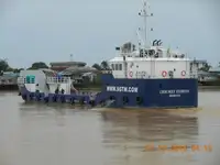 Tàu container rao bán