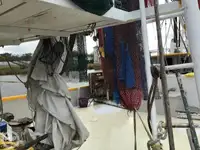 Tàu kéo lưới để bán