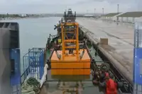 Sà lan để bán