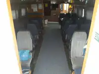 Tàu chở thủy thủ đoàn để bán