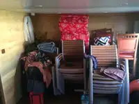 Tàu container để bán