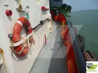 Tàu kéo để bán