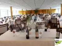 Tàu du lịch để bán