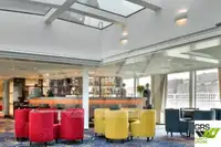 Tàu du lịch để bán