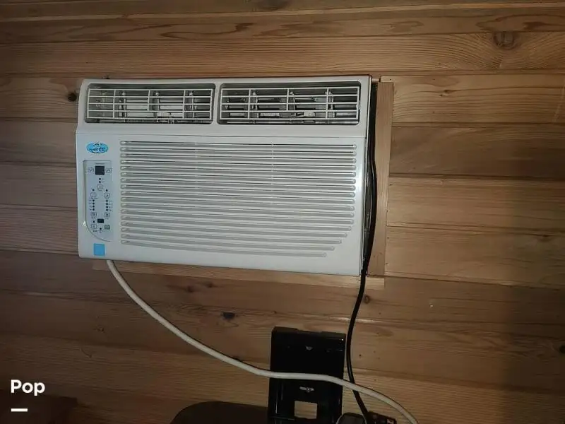 Tàu kéo lưới để bán