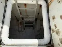 Tàu câu dài để bán