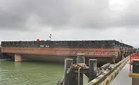 Sà lan để bán