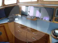 Tàu kéo lưới ngang để bán