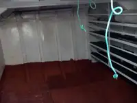 Tàu kéo để bán