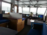 Tàu đánh cá để bán