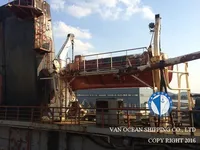 Tàu kéo lưới để bán