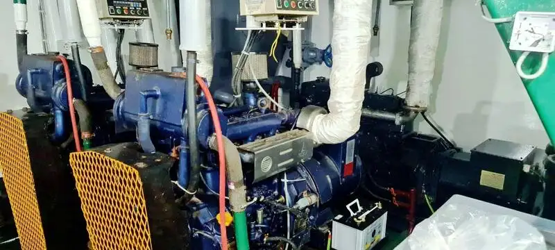 Tàu kéo để bán