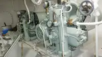 Tàu câu dài để bán
