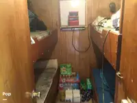 Tàu kéo lưới để bán