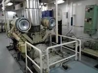 Tàu chở nhiên liệu để bán