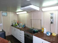 Tàu kéo lưới để bán