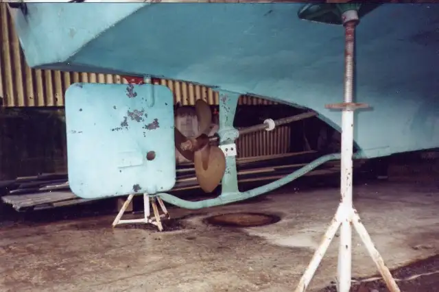 Tàu phà để bán