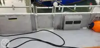 Tàu kéo lưới để bán