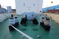 Tàu phá băng để bán