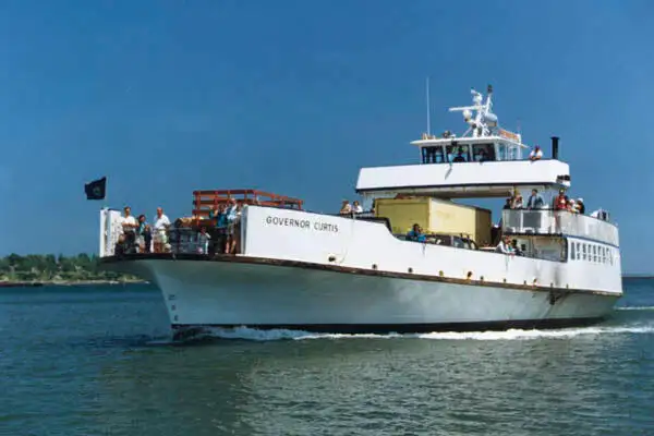 Tàu RoPax để bán