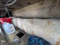 Tàu chở khách và hàng hóa để bán