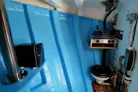 Tàu làm việc để bán