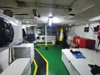 Tàu cung cấp để bán