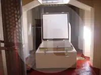 Tàu kéo lưới để bán