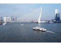 Tàu chở khách để bán
