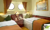 Tàu du lịch để bán