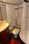 Tàu du lịch để bán