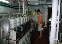 Tàu cung cấp cho giàn khoan (PSV) để bán