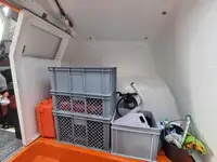 Tàu container để bán