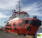 Tàu kéo để bán