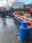 Tàu làm việc để bán