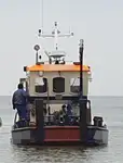 Tàu kéo để bán