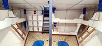Tàu kéo để bán